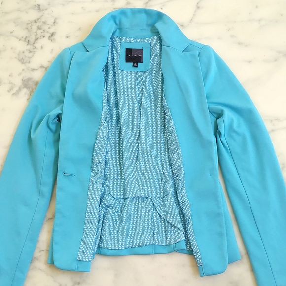 The Limited Rayon Blended Turquoise Blazer with lining and pockets. - Picture 4 of 5